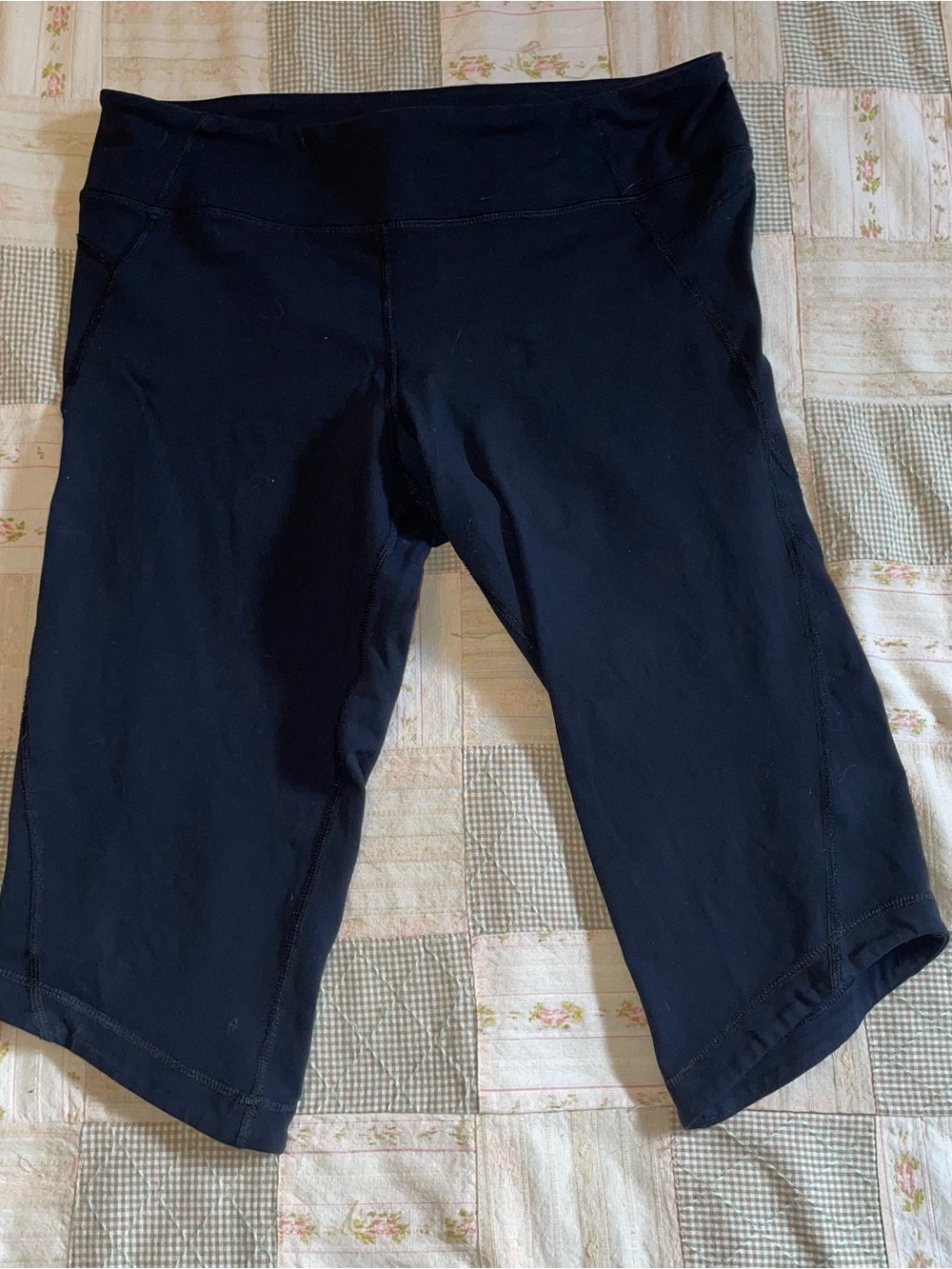 lululemon athletica Black Cropped Workout Pants